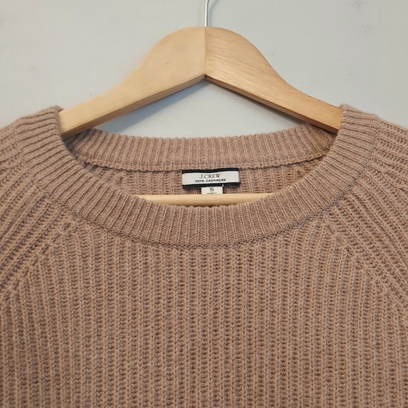 J. Crew Crewneck Cashmere Pullover Sweater Size Small Tan Camel Ribbed - Picture 3 of 13